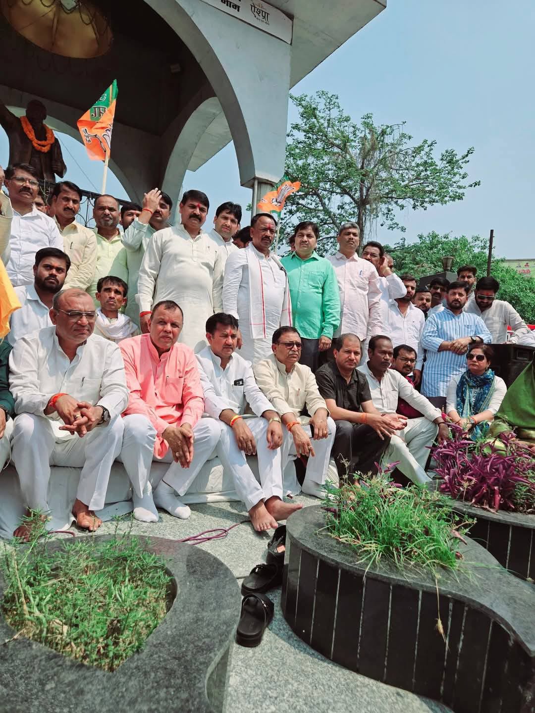 समाजवादी पार्टी द्वारा डॉ भीम राव अंबेडकर अपमान के खिलाफ भाजपा महानगर कार्यकताओं द्वारा विरोध प्रदर्शन