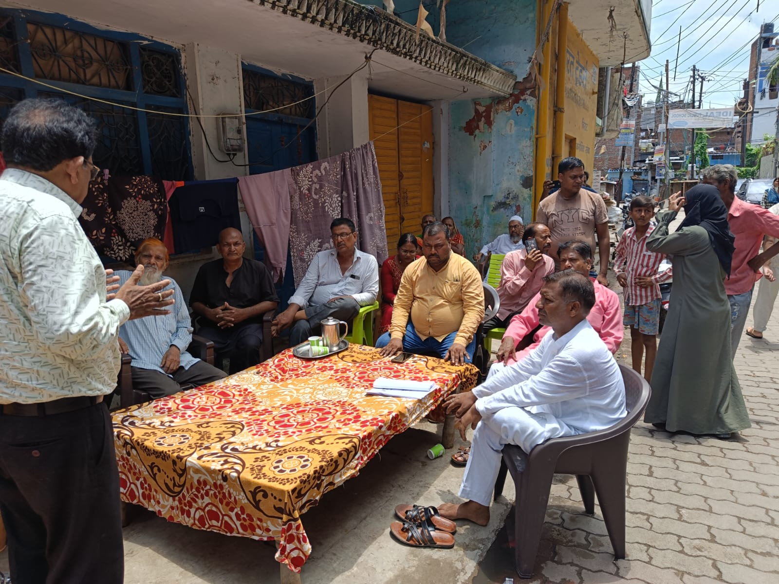 भाजपा द्वारा विकसित भारत संकल्प यात्रा कार्यक्रम में आयुष्मान कार्ड का कैंप