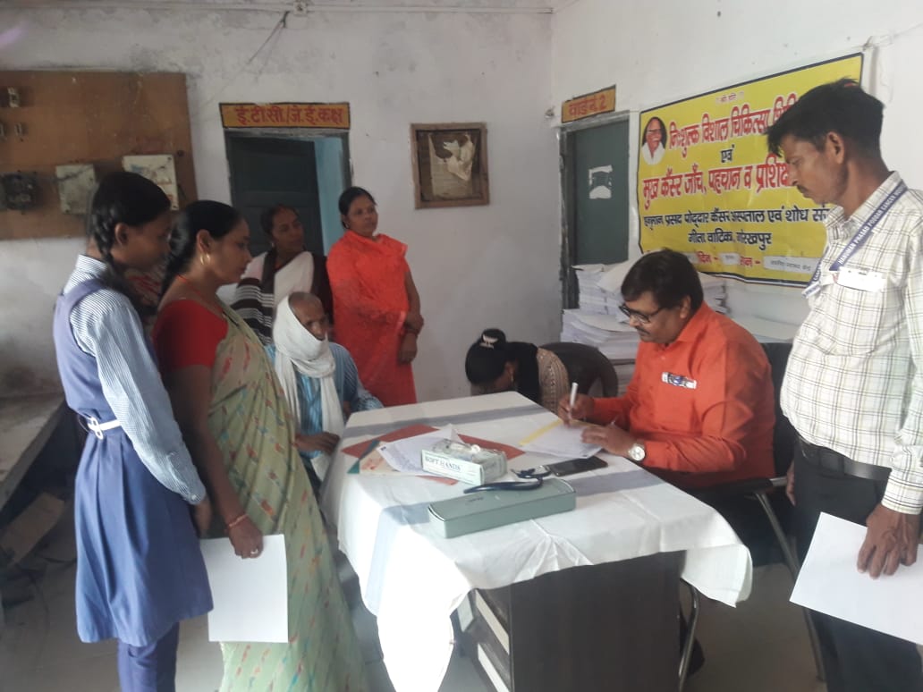 हर साल कैंसर के लगभग 11 लाख मामले सामने आते हैं