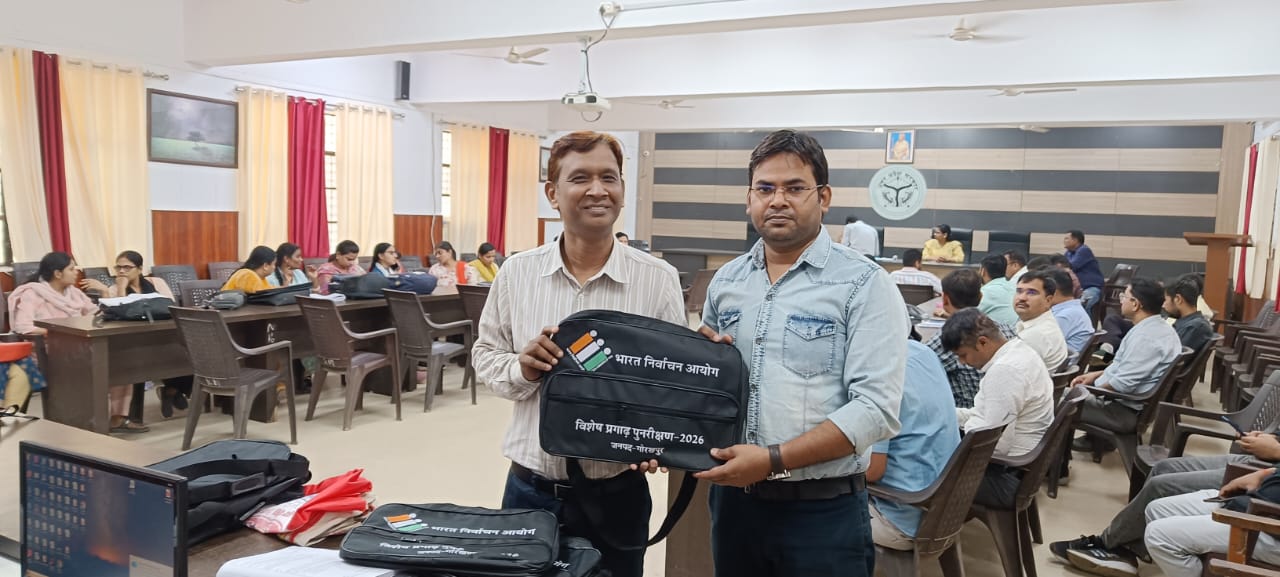 किसानों को खाद-बीज के लिए नहीं होना पड़ेगा परेशान — डीएम दीपक मीणा ने दिए सख्त निर्देश