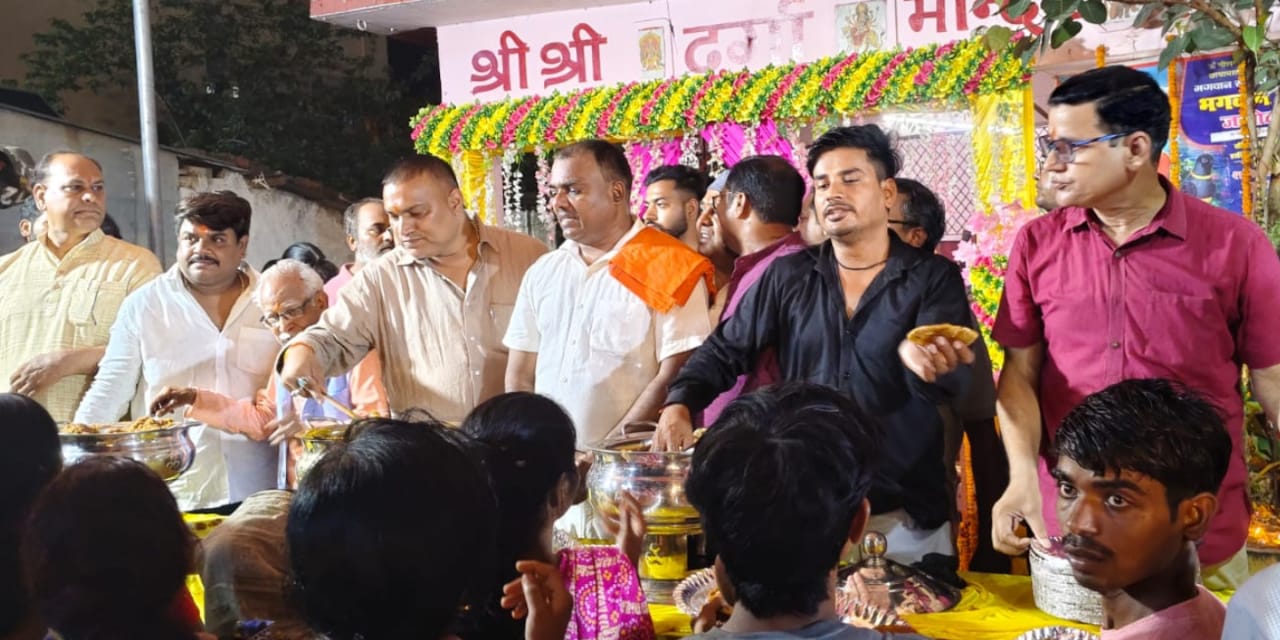 ज्येष्ठ  माह के तृतीय बड़े मंगलवार को असुरन विष्णु मंदिर के सामने श्री दुर्गा मंदिर पर विशाल भंडारा कार्यक्रम का आयोजन हुआ