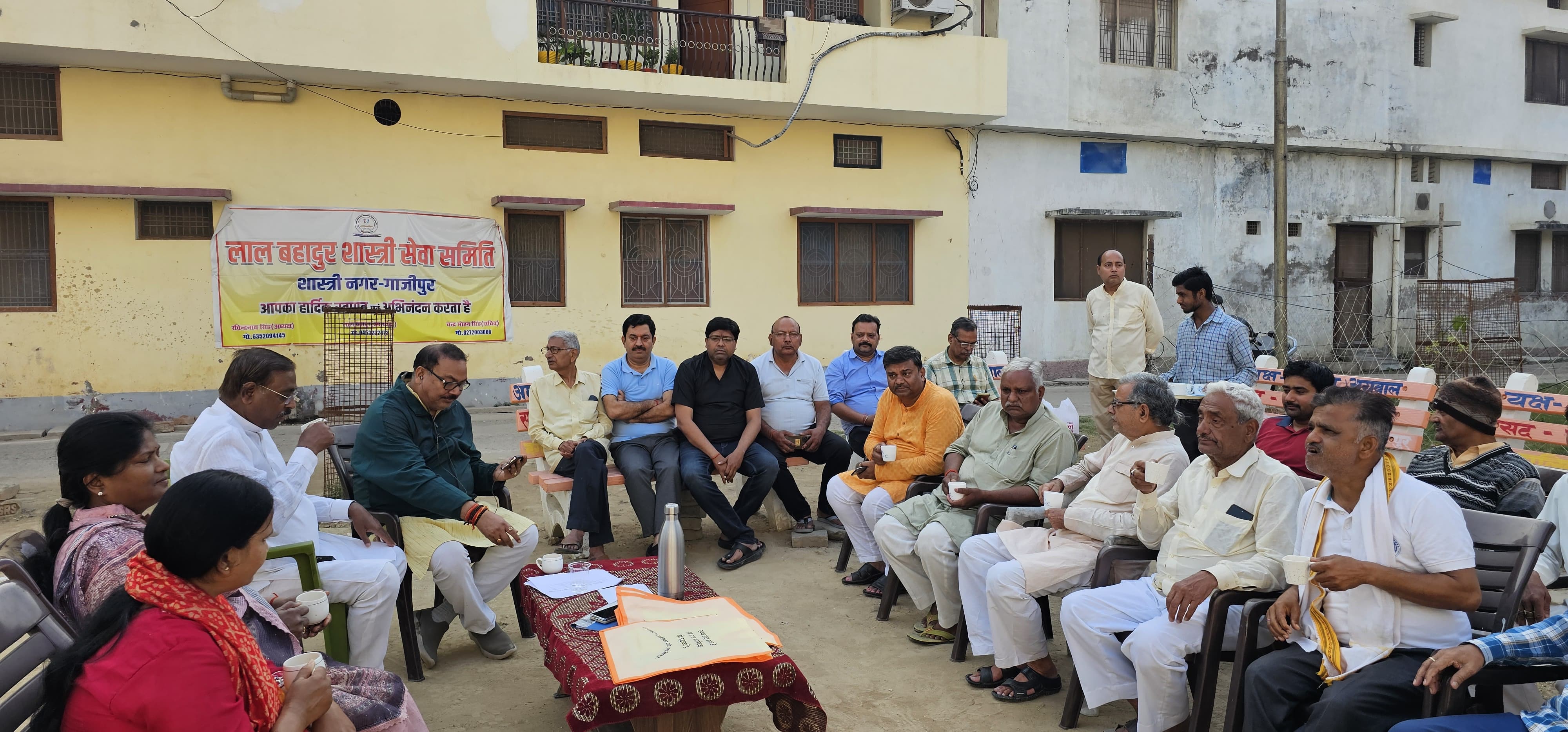 नगरपालिका द्वारा स्मार्ट कालोनी शास्त्रीनगर में लाल बहादुर शास्त्री समिति के साथ मिलकर जागरूकता स्वच्छता सर्वेक्षण किया।