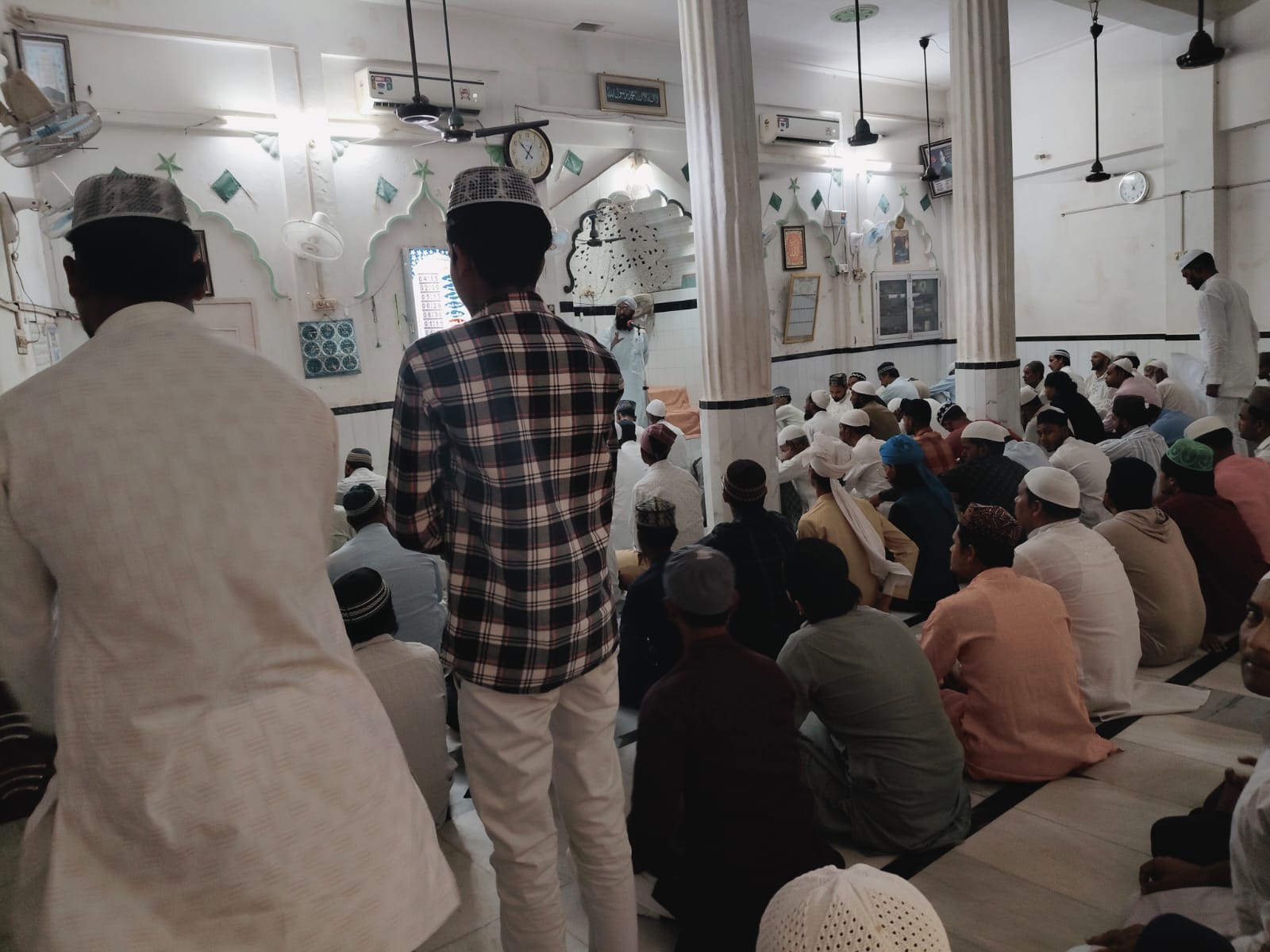 जुमा की तकरीरों में पहलगाम में हुए आतंकी हमले की कड़ी निंदा