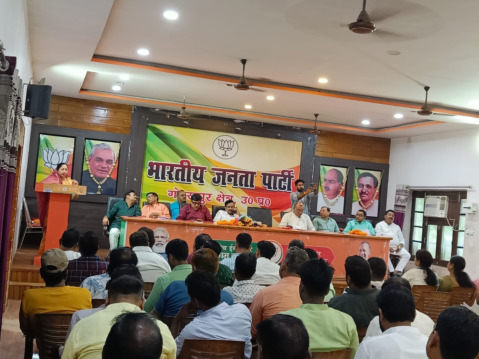 भाजपा एक भारत श्रेष्ठ भारत के अभियान अंतर्गत वफ्फ सुधार जनजागरण  गोरखपुर महानगर कार्यशाला