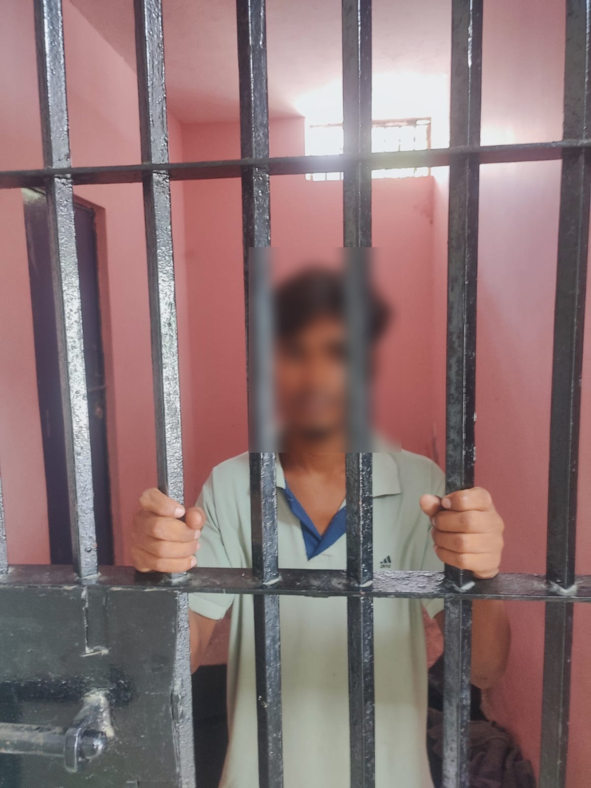 चोरी की मोटरसाईकिल के साथ अभियुक्त गिरफ्तार