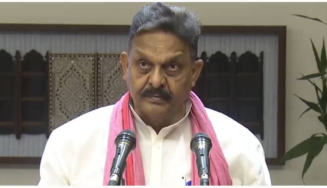 न मैं गिरा और न मेरी उम्मीदों के मीनार गिरे..पर कुछ लोग मुझे गिराने में बार-बार गिरे- अफजाल अंसारी का पोस्ट वायरल