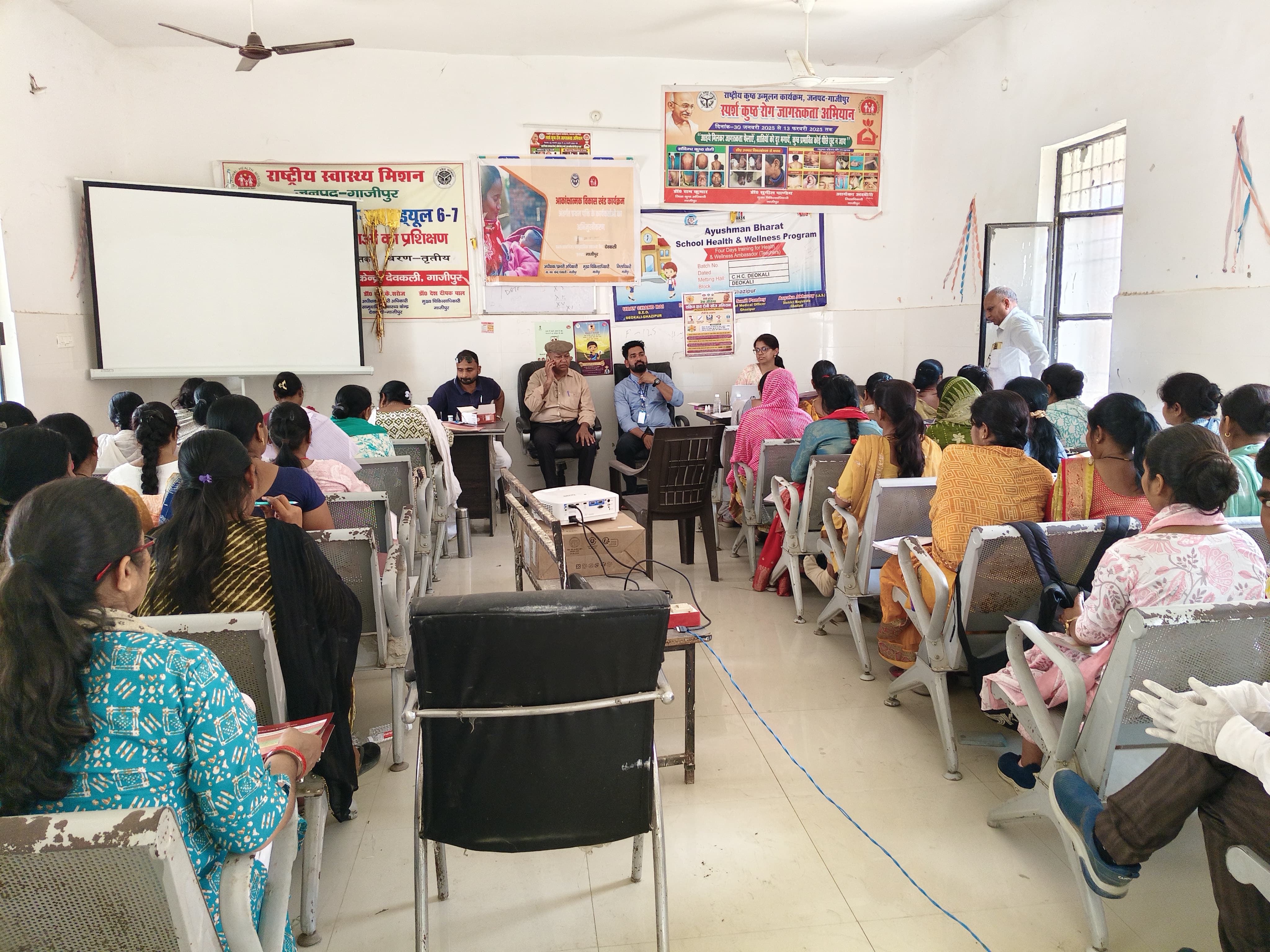 सुरक्षित मातृत्व की ओर कदम, देवकली CHC में ANM का दो दिवसीय HRP प्रशिक्षण संपन्न