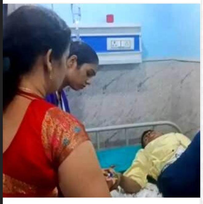 एंकर खबर गाजीपुर से है मां कवलपति हास्पिटल एण्‍ड रिसर्च सेंटर, गाजीपुर के प्रबंध निदेशक डॉ. बीती सिंह ने दिव्‍यांग मरीज का नि:शुल्‍क इलाज कर एक मानवता का मिसाल पेश किया है।