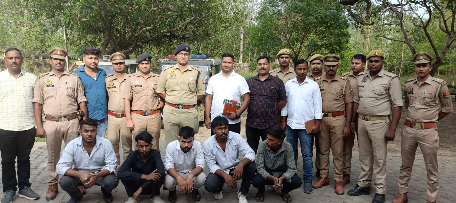 राजघाट थाना क्षेत्र में हुई 25 लाख की घटना का पुलिस ने किया खुलासा