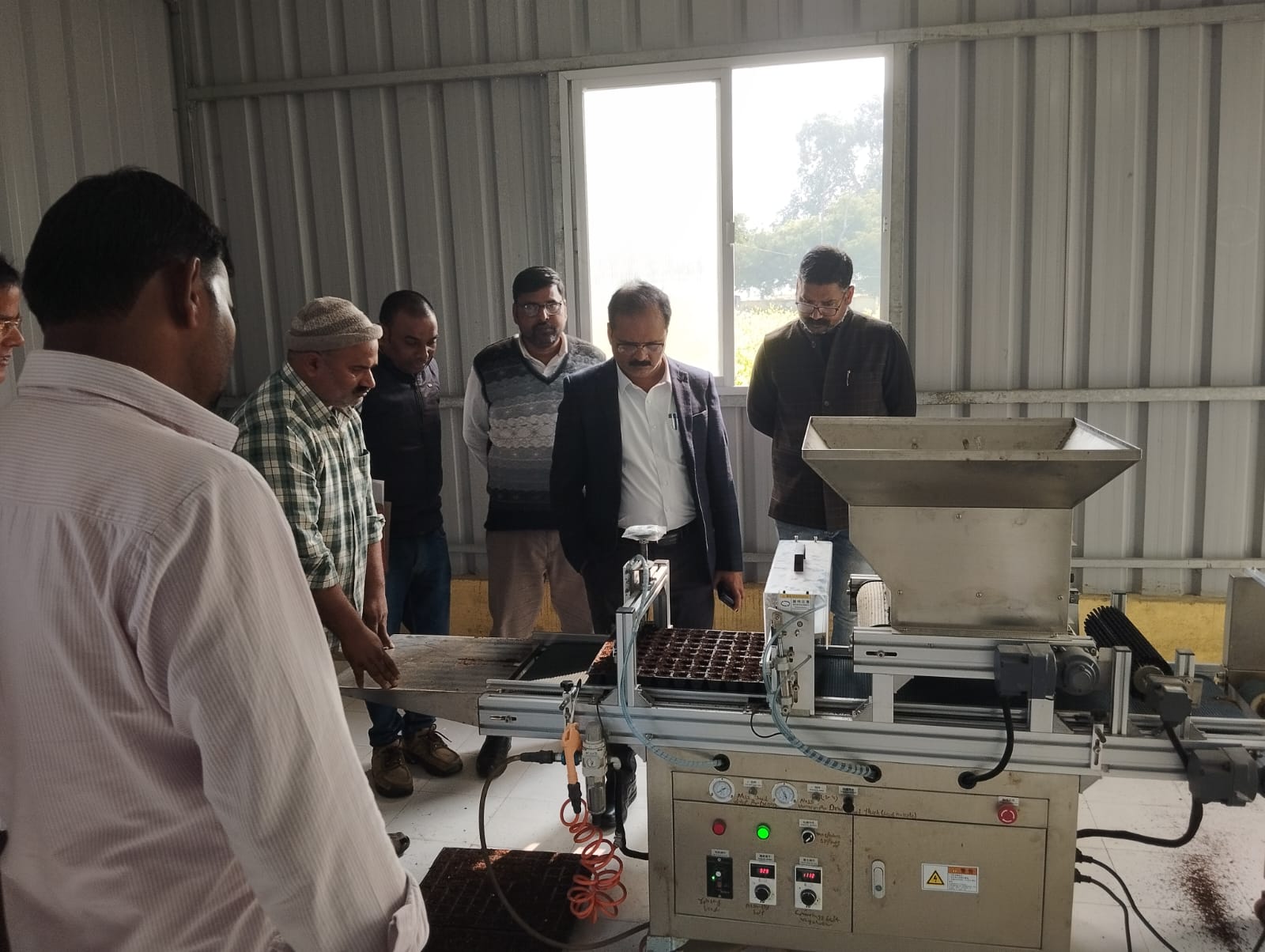 सीडीओ ने किया आंकुशपुर हाईटेक नर्सरी का निरीक्षण, बेहतर प्रचार-प्रसार के दिए निर्देश